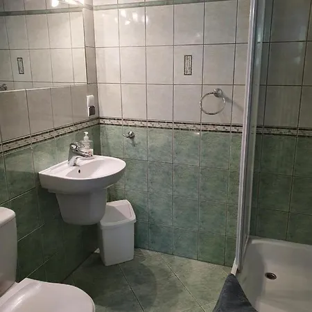 Samana Проживание в семье Дзивновек