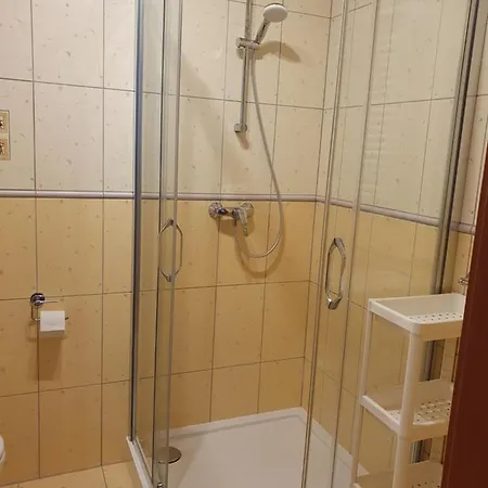 Samana Проживание в семье Дзивновек