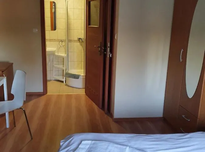 ホームステイ Samana ジブヌベク