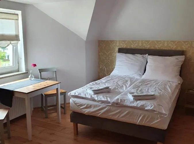 ホームステイ Samana ジブヌベク