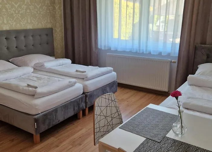 ホームステイ Samana ジブヌベク